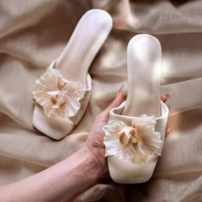 Streetwear Brand Shoes - Sandal Wanita Merk Ternama Musim Panas