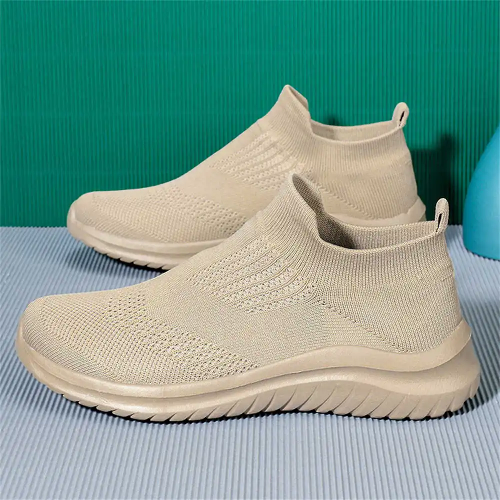 Sepatu olahraga pria, krem lem - Streetwear Brand Famous ulasan dan harga